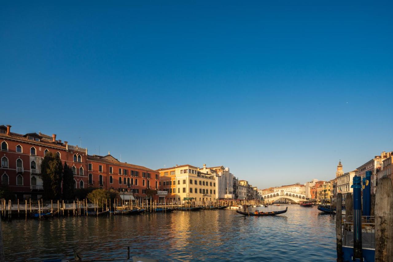 Rialto Deluxe Grand Canal View R&R Venesia Bagian luar foto