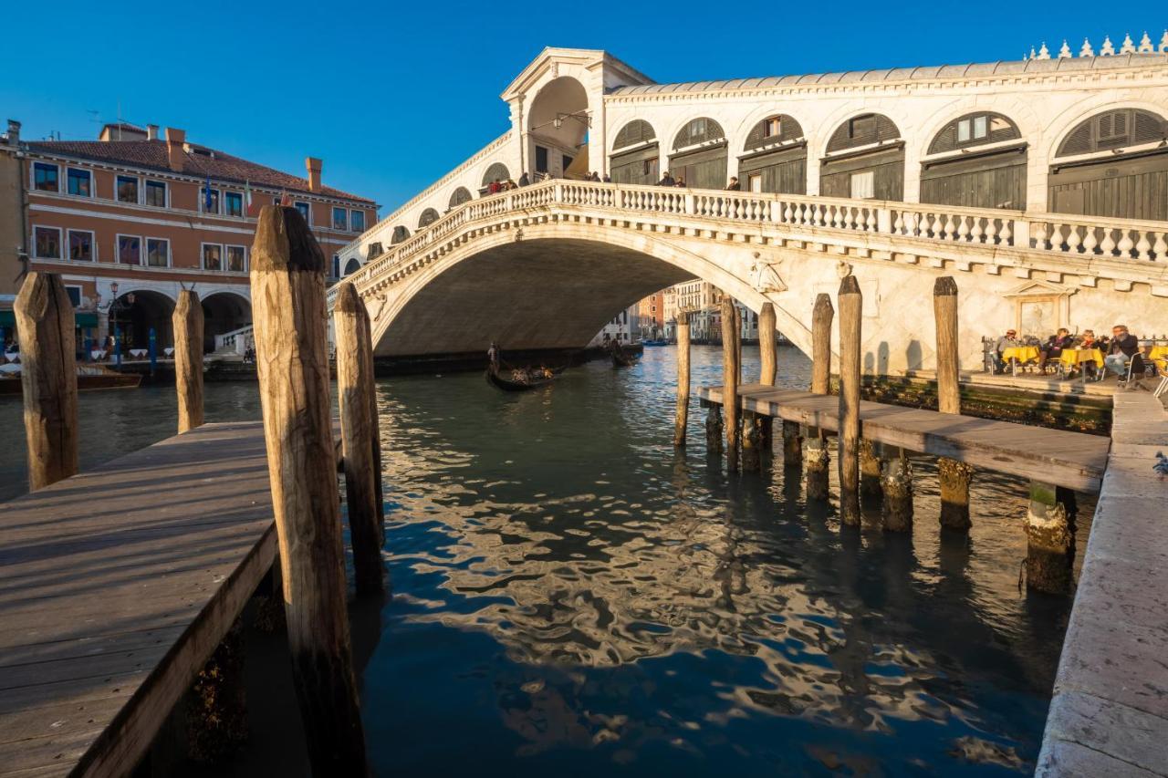 Rialto Deluxe Grand Canal View R&R Venesia Bagian luar foto