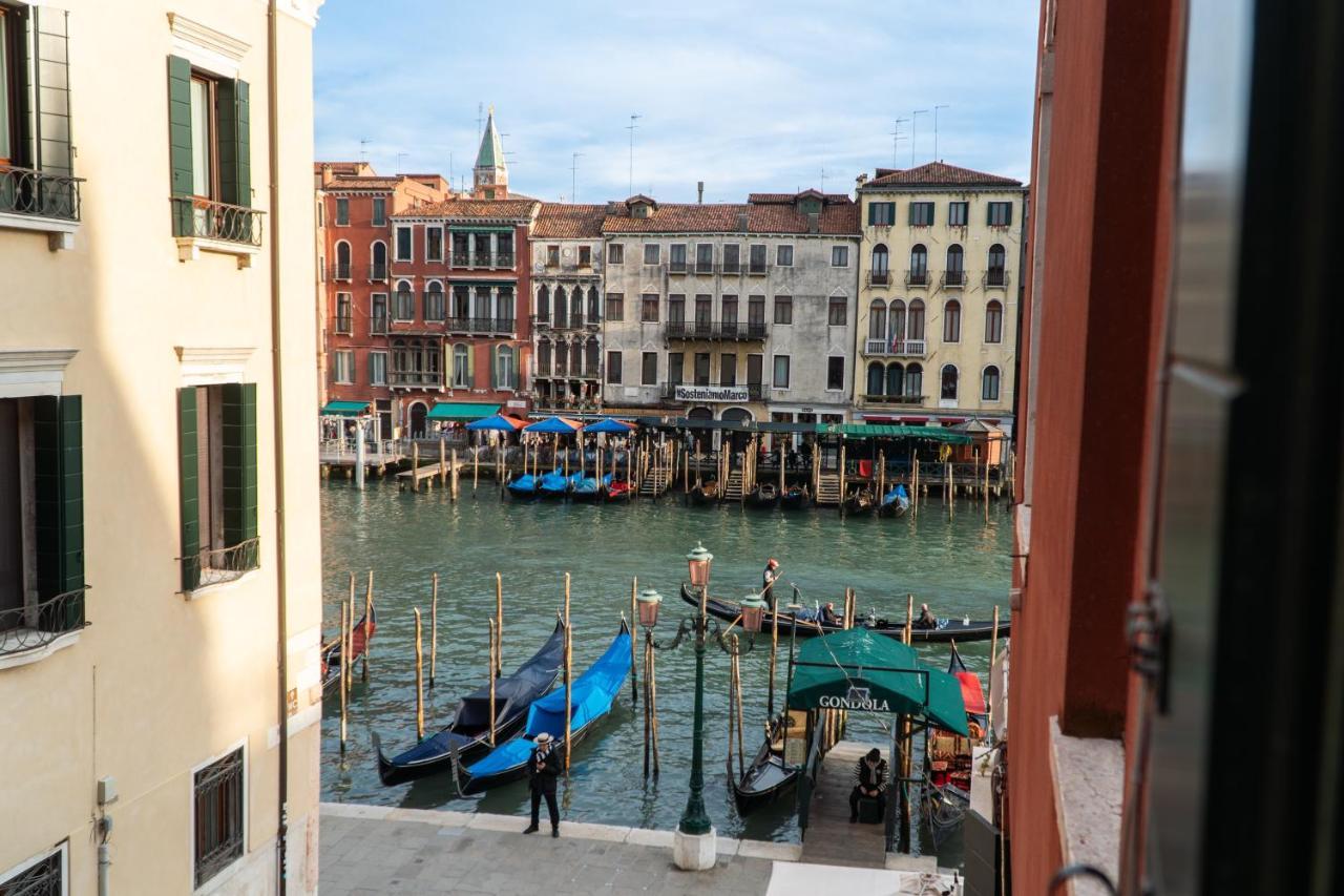 Rialto Deluxe Grand Canal View R&R Venesia Bagian luar foto